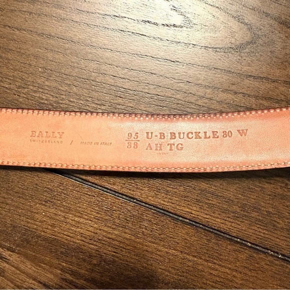 BALLY Black Leather Skinny Belt Gold B Buckle EU 95 / US 38 Designer - Picture 8 of 11